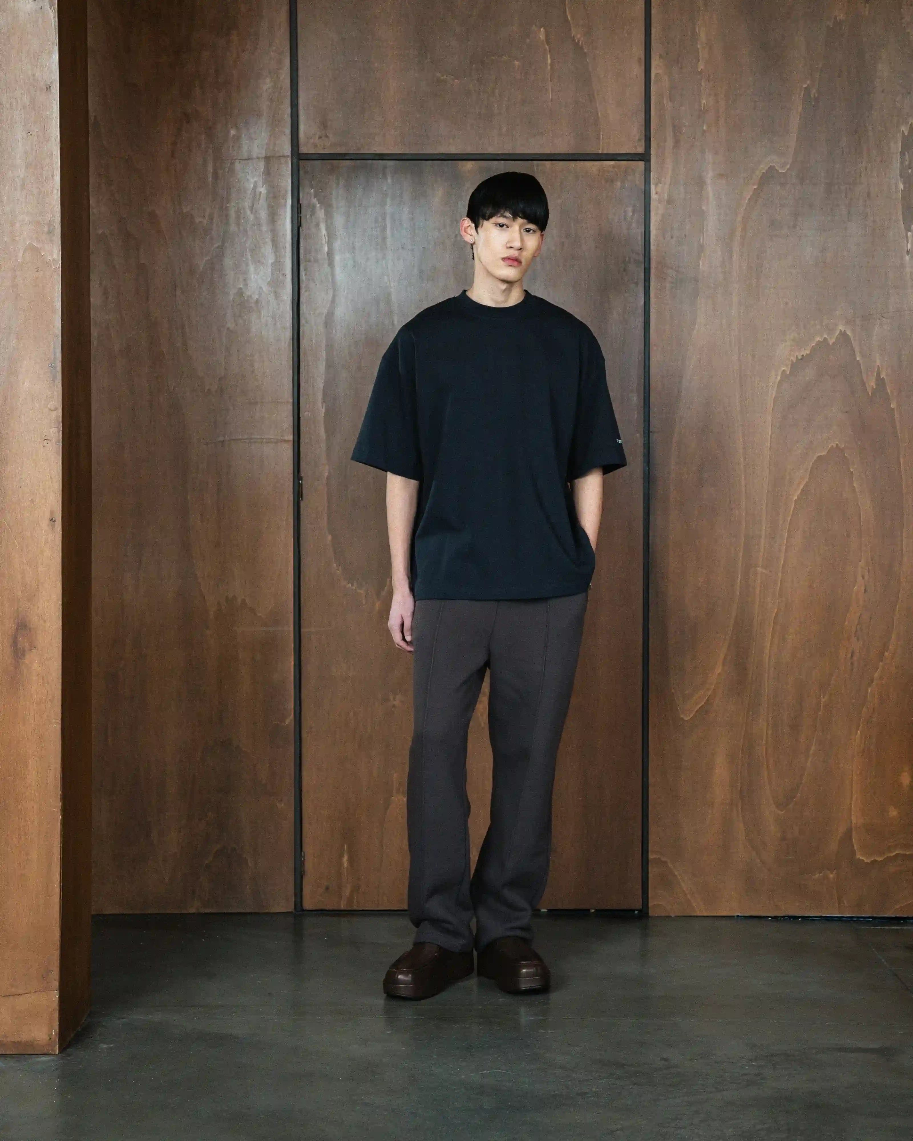 EMBROIDERY TEE – SOY.STUDIOS